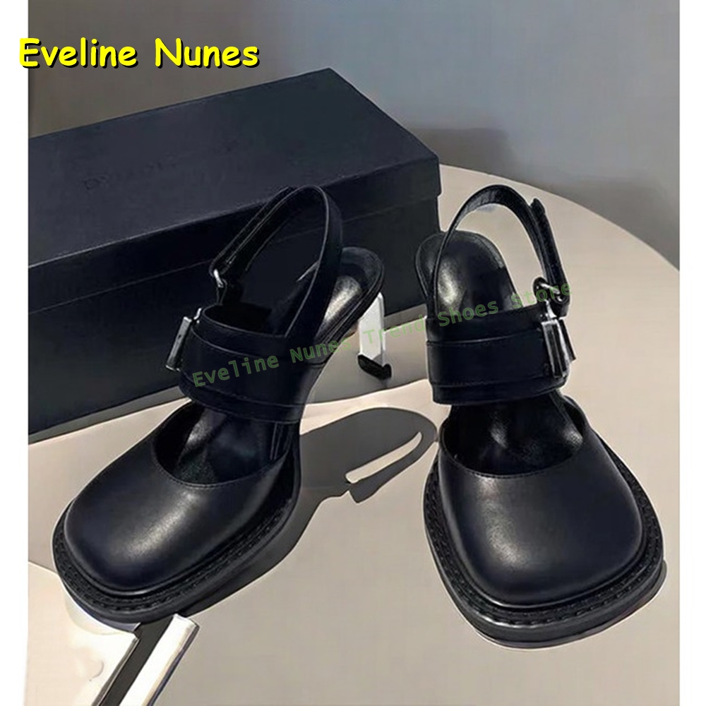 Square Toe Mule - รองเท้าส้นสูงแบบสวมเปิดส้น สีดำ หัวเหลี่ยม ประดับหัวเข็มขัด สายรัดหลัง พื้นหนา