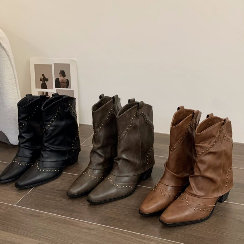 Western Cowgirl Boot - รองเท้าบูทคาวบอยสไตล์ตะวันตกสำหรับผู้หญิง หัวแหลม แต่งหมุด ดีไซน์จีบ สำหรับฤดูหนาว ความยาวระดับกลางน่อง