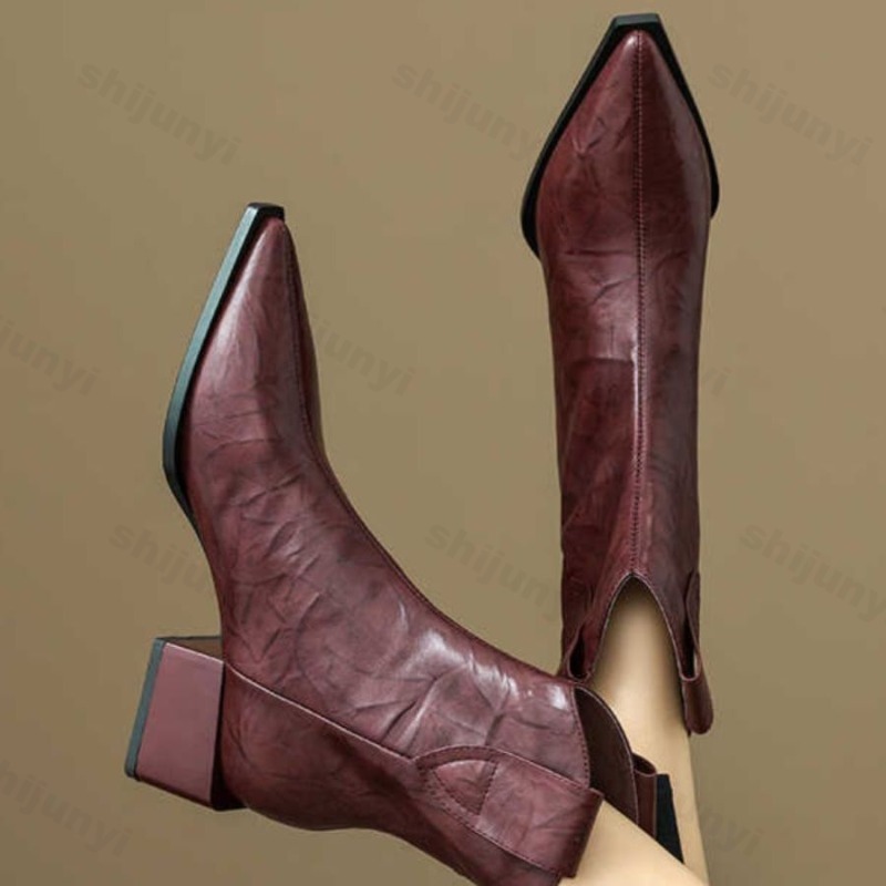 รองเท้าบูทคาวเกิร์ลสไตล์ตะวันต - Western Cowgirl Boot บทวิจารณ์และราคา