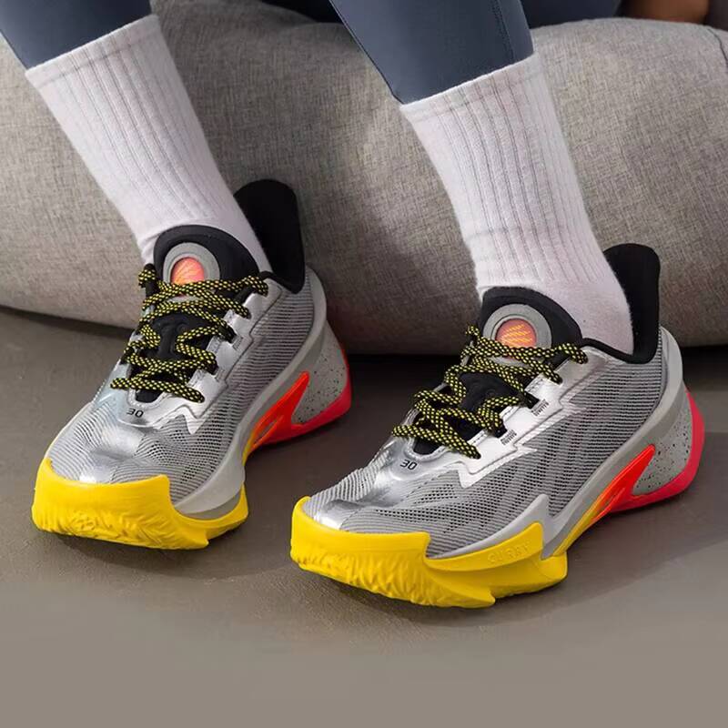 อันเดอร์ อาร์เมอร์ ผู้ชายผู้หญ - Women Shoes Hong Kong บทวิจารณ์และราคา