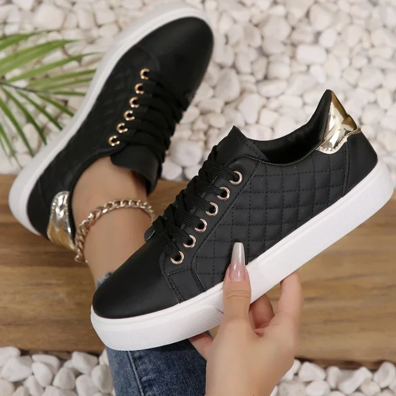 รองเท้าผ้าใบสีขาวสำหรับผู้หญิง - Women Shoes Jd บทวิจารณ์และราคา