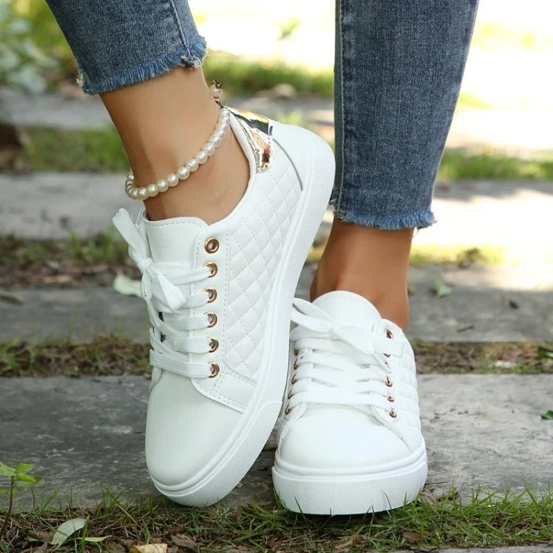 รองเท้าผ้าใบสีขาวสำหรับผู้หญิง - Women Shoes Jd บทวิจารณ์และราคา