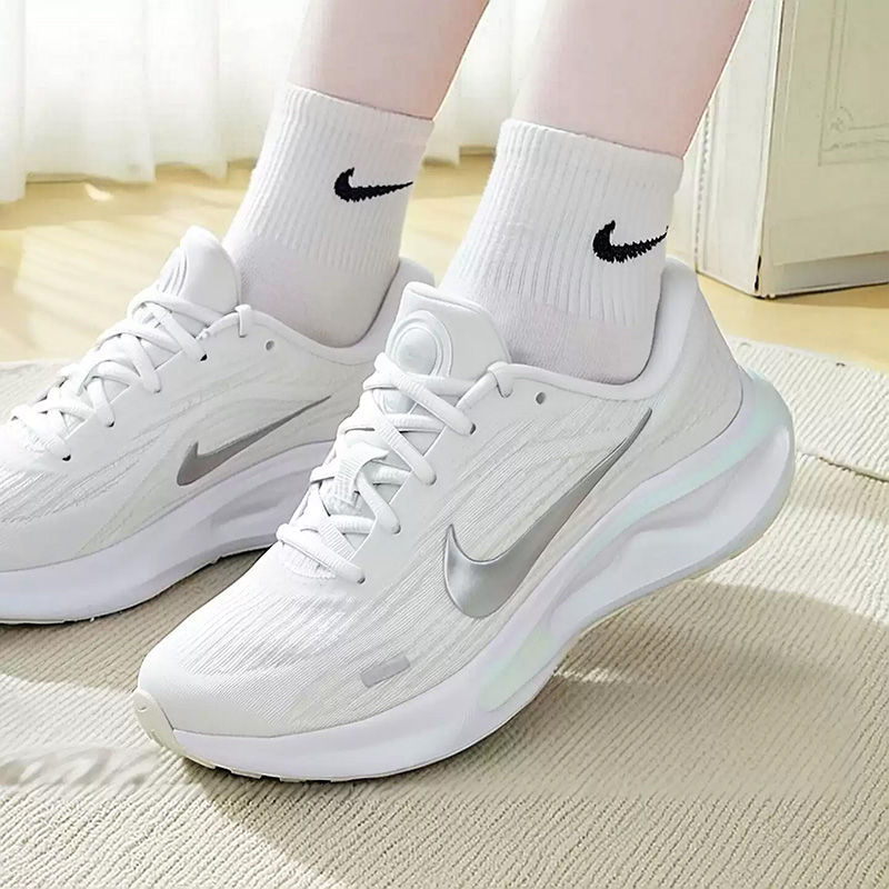 รองเท้ากีฬา NIKE รุ่นใหม่สำหรั - Women Shoes Hong Kong บทวิจารณ์และราคา