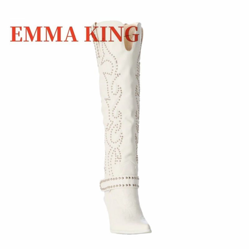 รองเท้าบูทส้นเตี้ยประดับหมุดแบ - Western Cowgirl Boot บทวิจารณ์และราคา